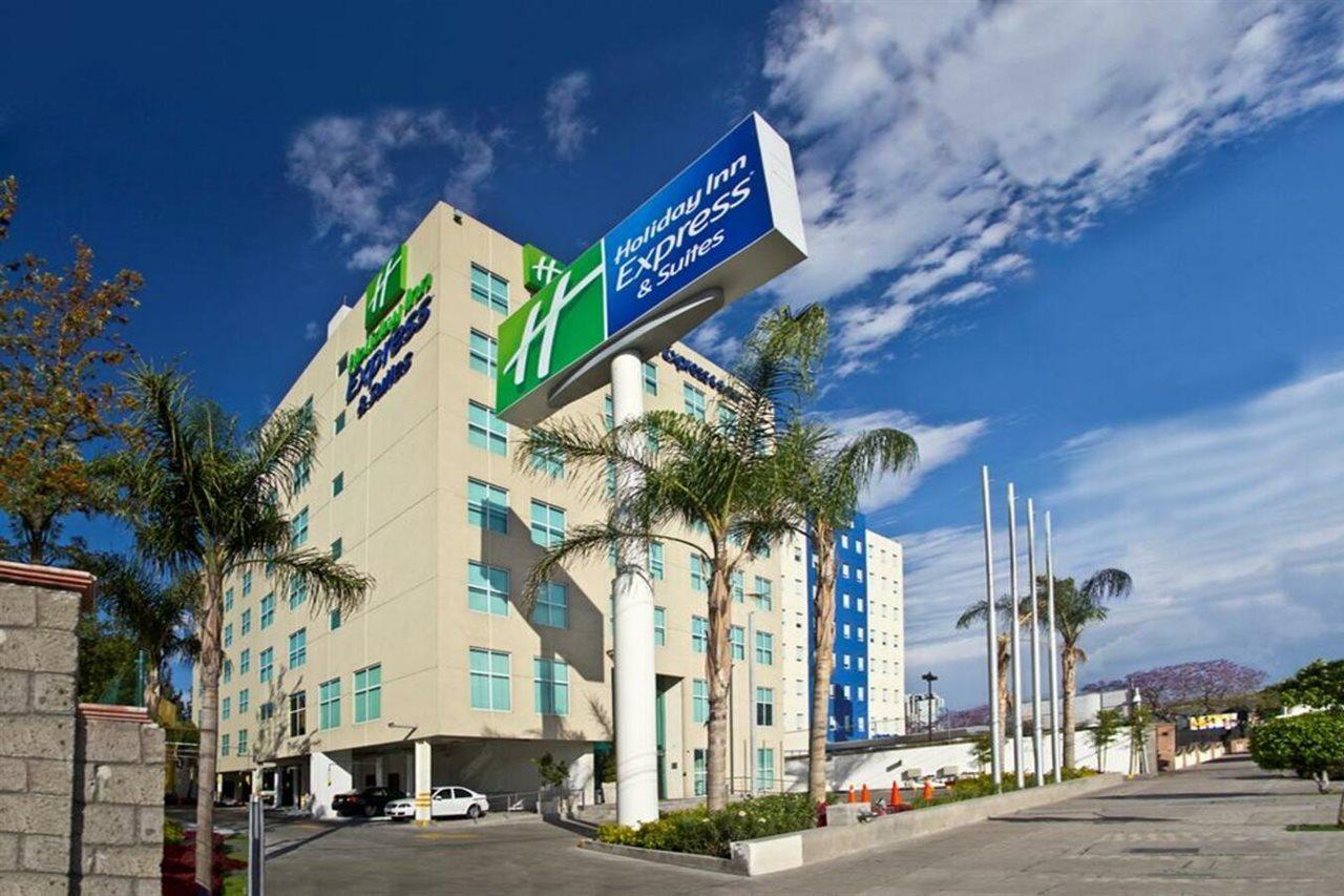 Holiday Inn Express & Suites Queretaro By Ihg Exterior photo