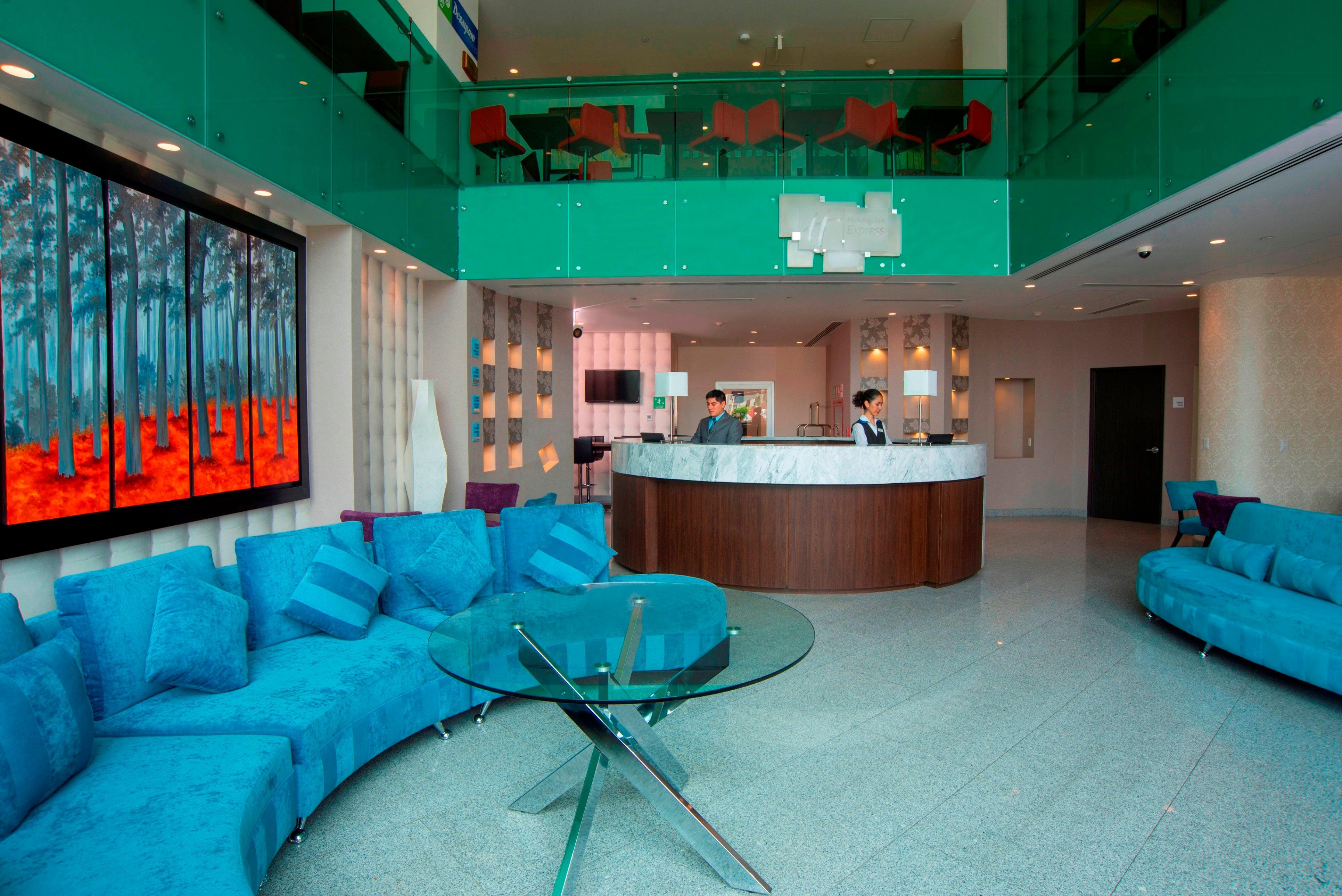 Holiday Inn Express & Suites Queretaro By Ihg Exterior photo