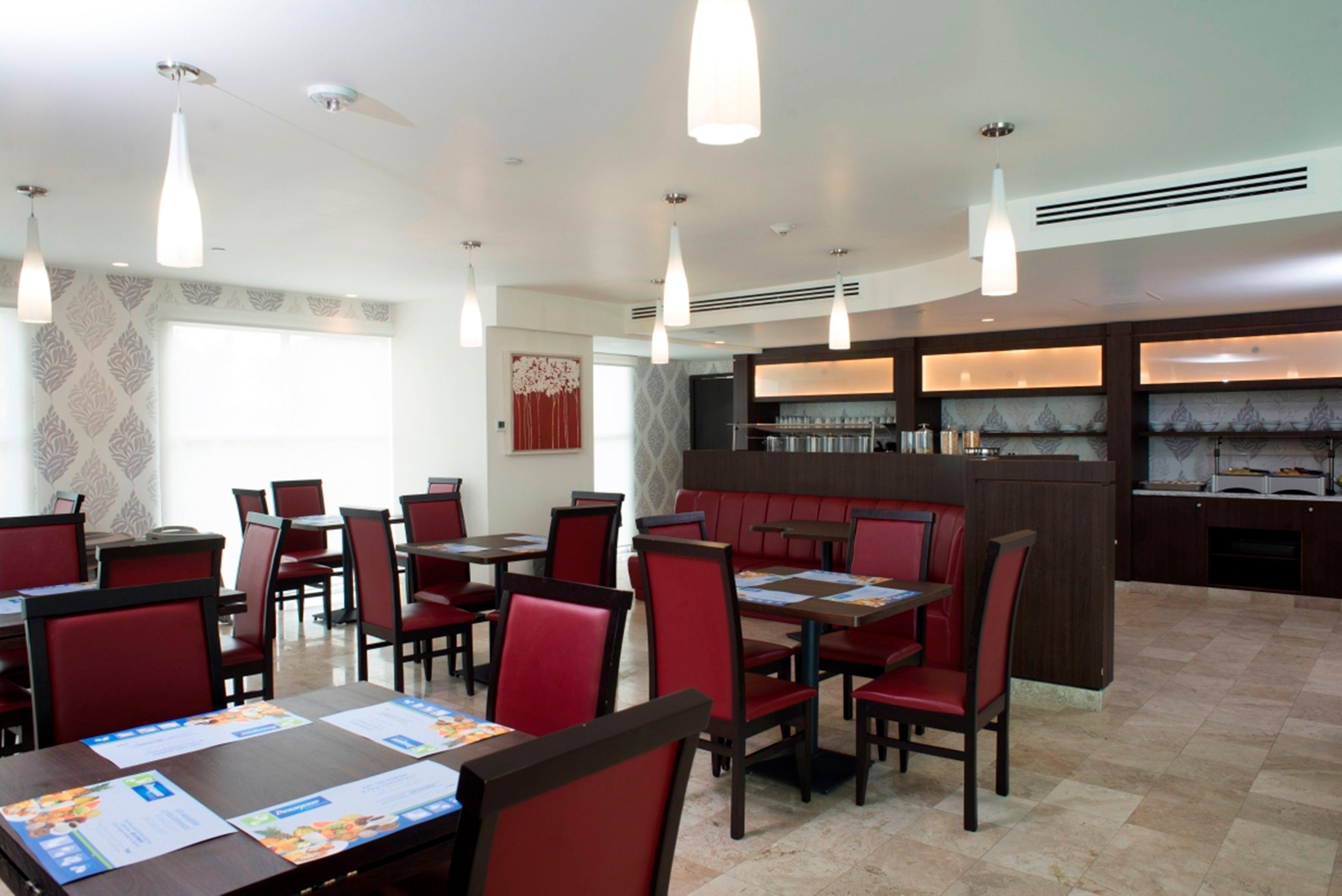Holiday Inn Express & Suites Queretaro By Ihg Exterior photo
