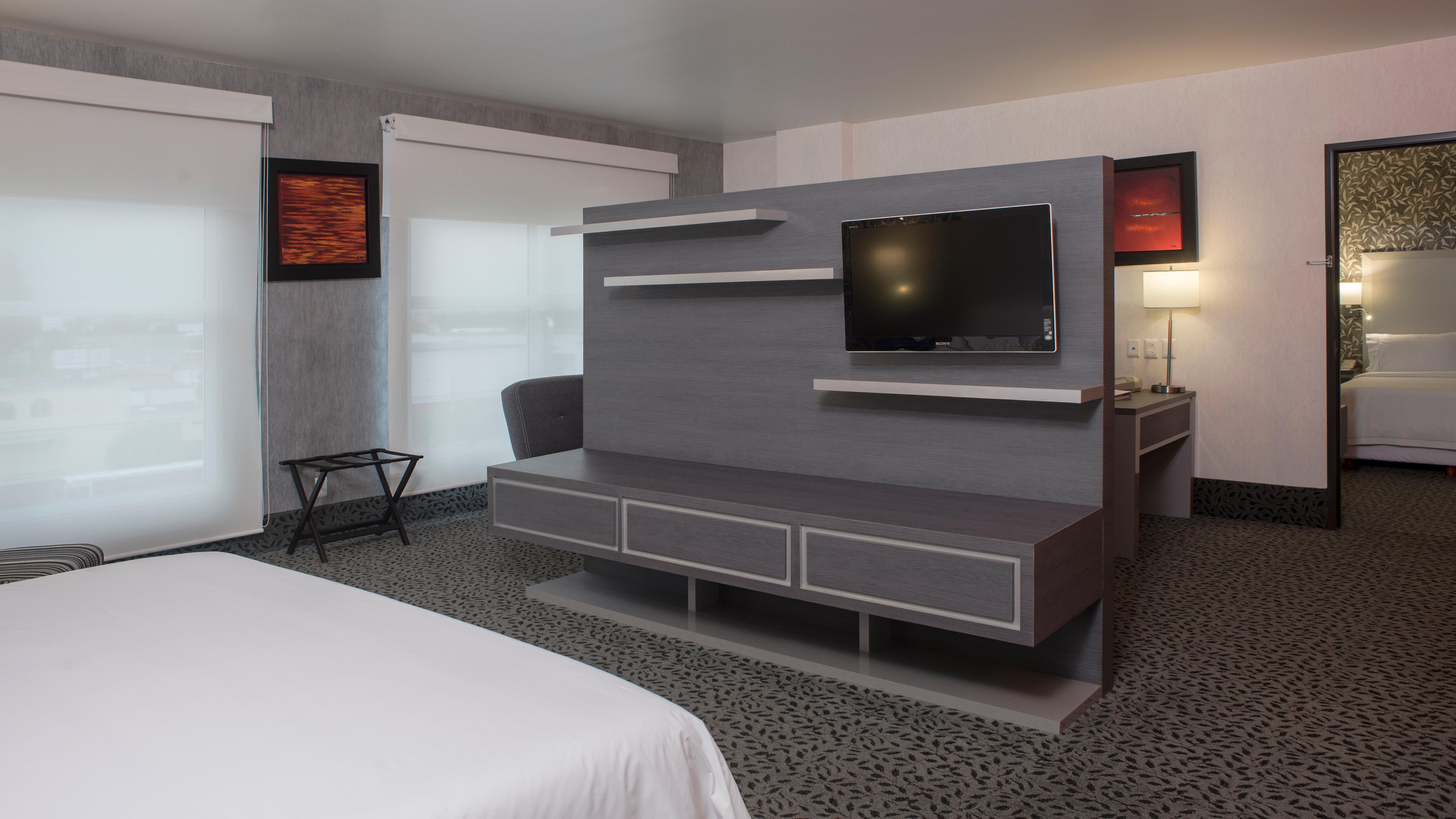 Holiday Inn Express & Suites Queretaro By Ihg Exterior photo
