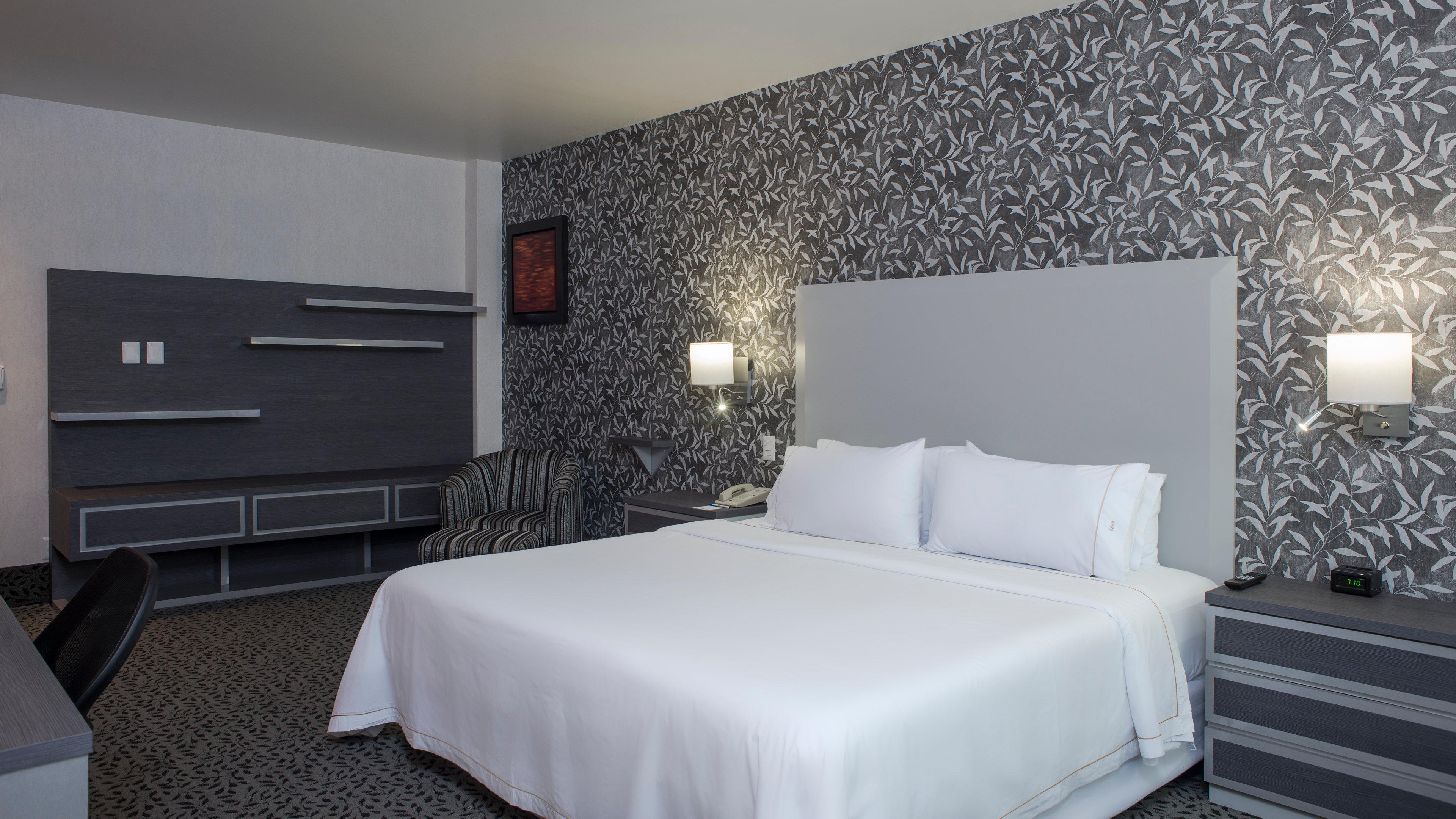 Holiday Inn Express & Suites Queretaro By Ihg Exterior photo