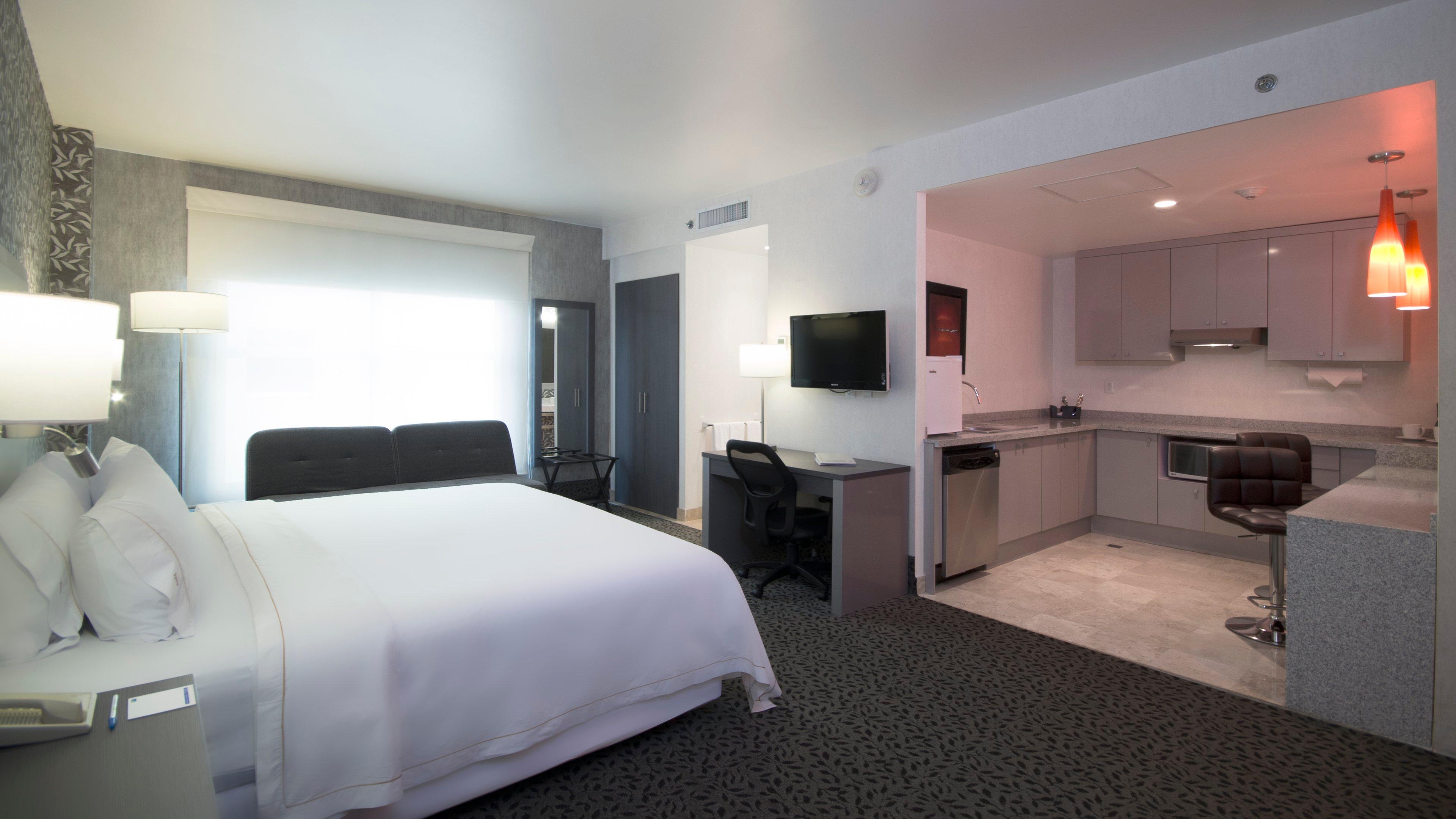 Holiday Inn Express & Suites Queretaro By Ihg Exterior photo